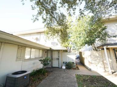 Main picture of 5670 Birchmont Dr
