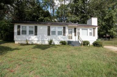 Main picture of 2901 Cochise Cir NW