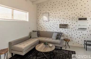 Main picture of 74768 Sunset Dr