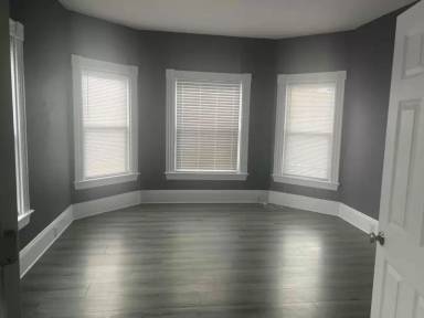 Main picture of 99 Haddon St