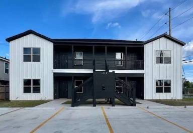 Main picture of 1112 Cambridge Dr