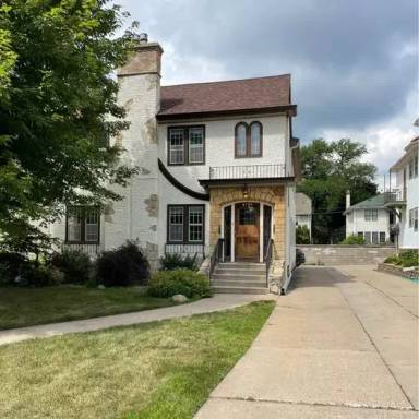 Main picture of 4934 Lyndale Ave S