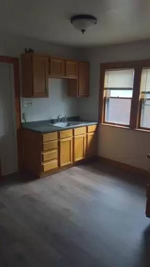 Main picture of 2460 N 55th St