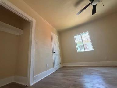 Main picture of 5306 Cimarron St