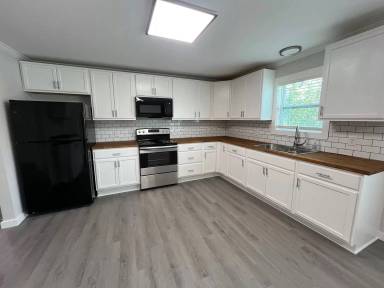 Main picture of 522 Houston Ave NW
