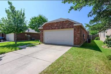 Main picture of 6112 Moor Hen Dr