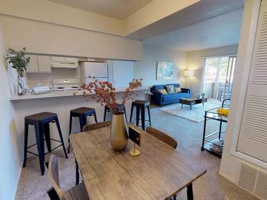 Main picture of Castle Pointe