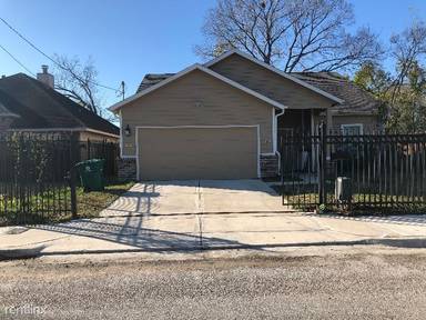 Main picture of 3522 Dennis St
