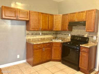 Main picture of 189 Rose Ave