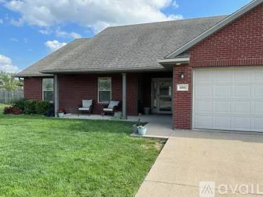 Main picture of 604 Justin Ln