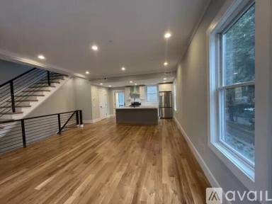 Main picture of 199 Boylston St