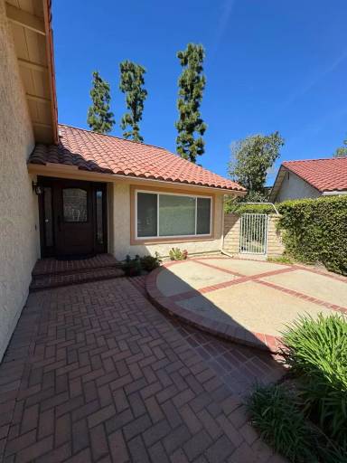 Main picture of 28955 Marlies St