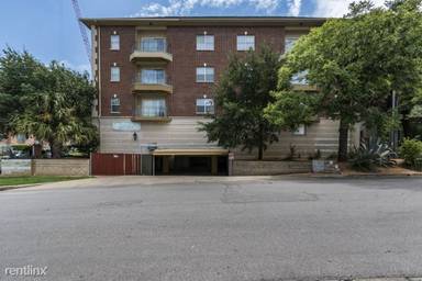 Main picture of 1023 W 24th St