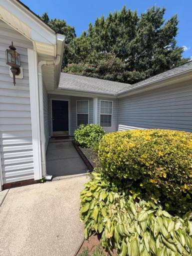 Main picture of 2236 Mancke Dr