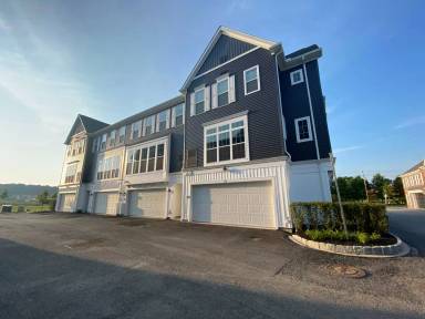 Main picture of 311 Parade St