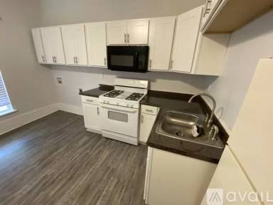 Main picture of 1221 N Pabst Ave