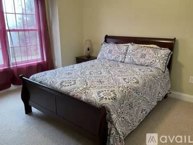 Main picture of 180 Lindsey Ln