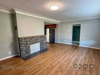 Main picture of 913 Blossom Ln