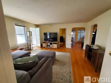 Main picture of 198 Alsace St