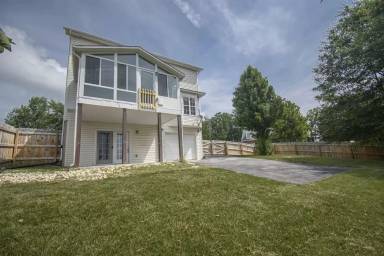 Main picture of 1075 New Village Dr NW