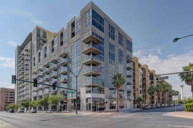 Main picture of Juhl Condos
