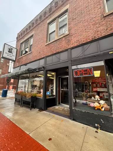 Main picture of 3220 Washington Ave