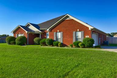 Main picture of 311 Smokey Hills Ct