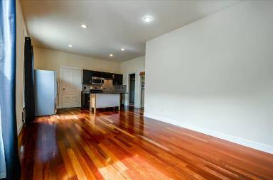 Main picture of 324 27th St