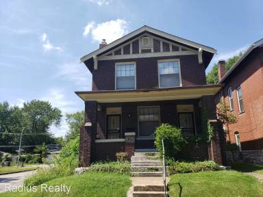 Main picture of 4425 Michigan Ave