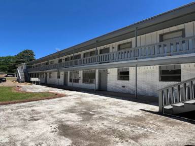 Main picture of 3620 Elizabeth St
