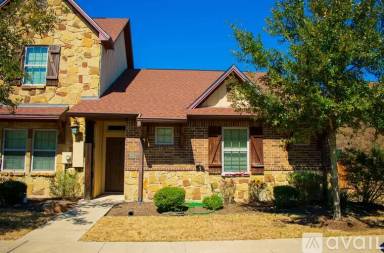 Main picture of 2912 Old Ironsides Dr