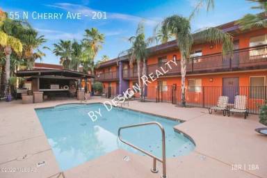 Main picture of 55 N Cherry Ave