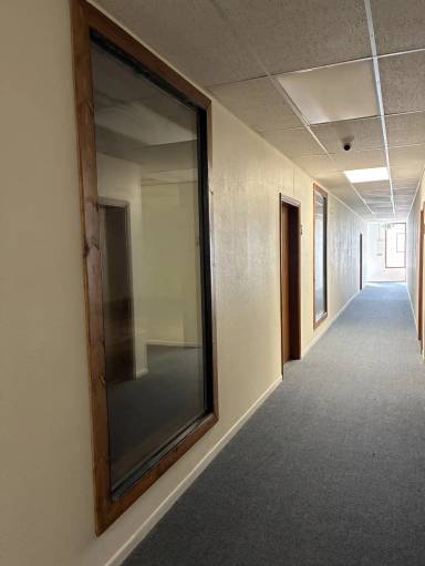 Main picture of 329 N Mount Shasta Blvd