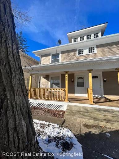 Main picture of 815 N Murray St