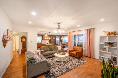 Main picture of 2152 Bluestem St