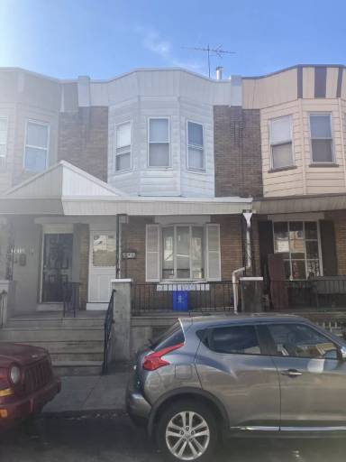 Main picture of 2070 Clarence St