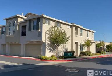 Main picture of 3303 Ferry Cir