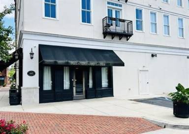 Main picture of 445 Providence Main St NW