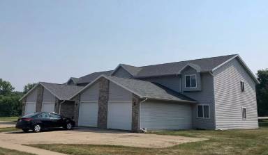 Main picture of 2000 Continental Ln