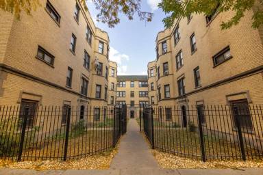 Main picture of 7317-7325 S East End Ave Apartments