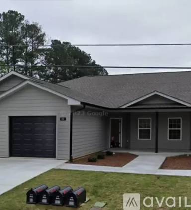 Main picture of 107 Mill St