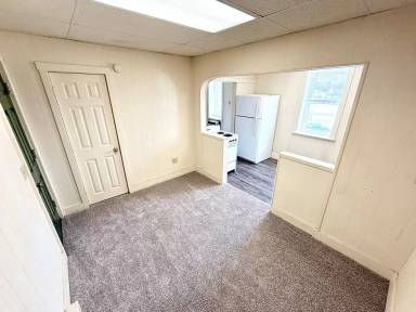 Main picture of 623 Jefferson Ave