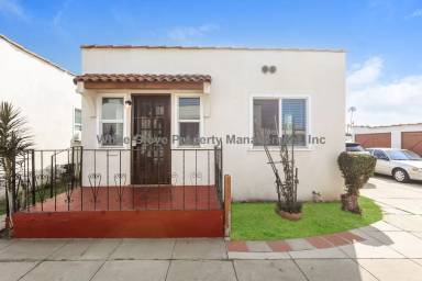 Main picture of 740 E La Habra Blvd