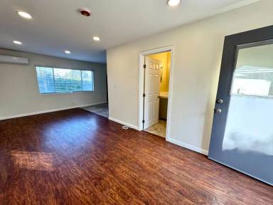 Main picture of 821 Avenue B