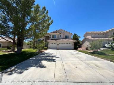 Main picture of 9735 Phoenician Ave