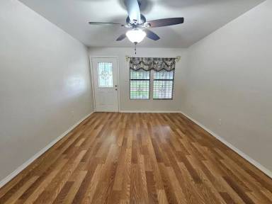 Main picture of 317 E Ebony St