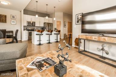Main picture of 2606 13th Ave S