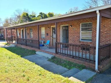Main picture of Sprague Garden Apartments - 2304 Cole