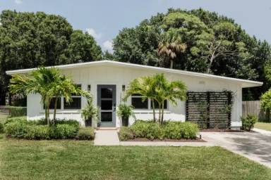 Main picture of 1027 SW 33rd St