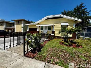Main picture of 409 S Willow Ave